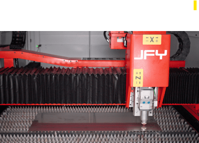 Laser cutting machine
